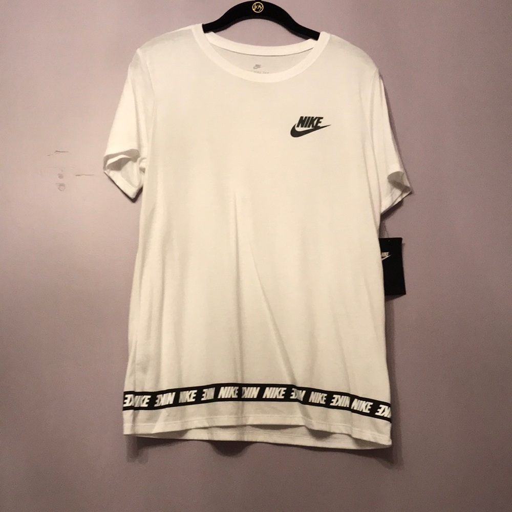 Nike short sleeve top